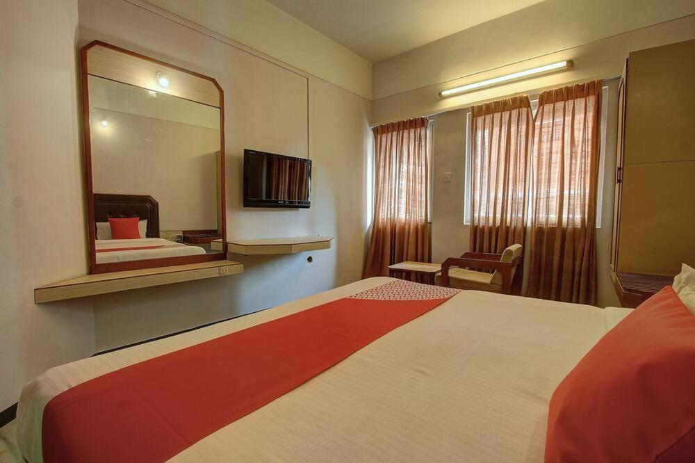 Hotel Padmam Мадурай Экстерьер фото