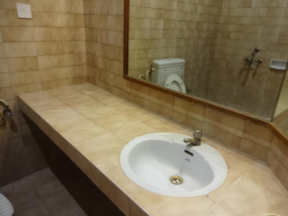 Hotel Padmam Мадурай Экстерьер фото